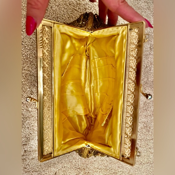 Vintage golden beaded and sequin handbag - Picture 3 of 3